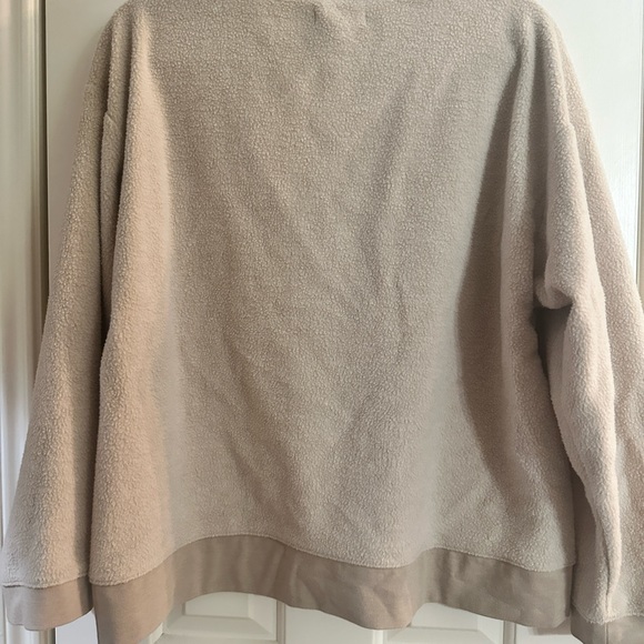 Madewell - Dark Beige Sherpa Crewneck with side button details - Picture 5 of 6